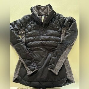 lululemon athletica women’s black grape Puffer pullover